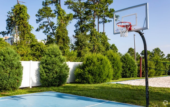 Photo - Mission Club Apartments