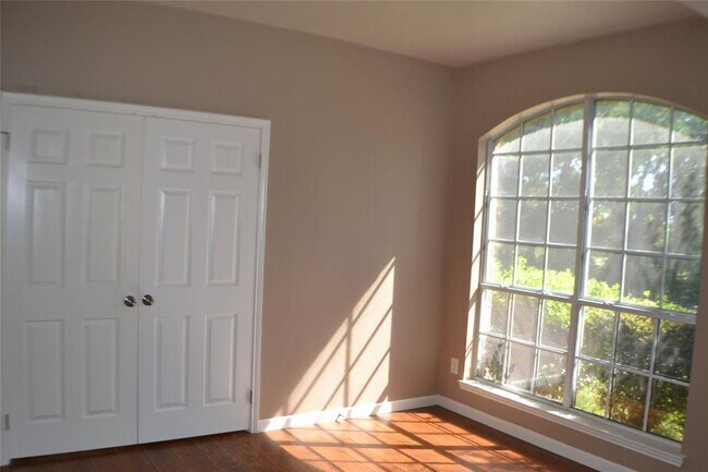 Photo - 2718 Rockhill Rd