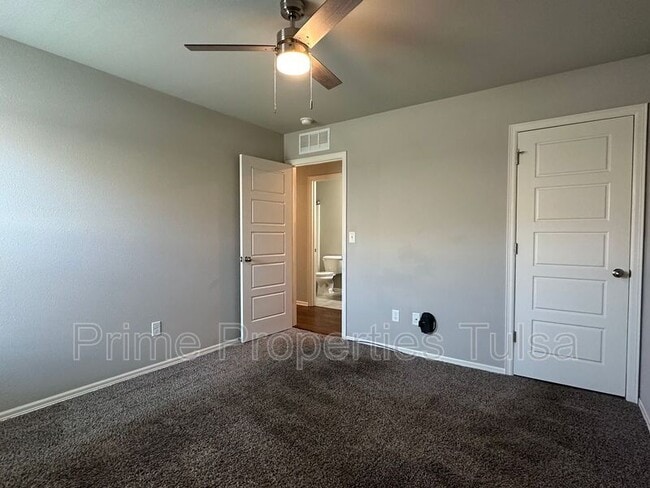 Photo - 13441 S 72nd Ct E