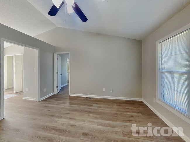 Photo - 1203 Delham Rd