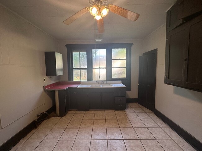 Photo - 518 Bryan Ave