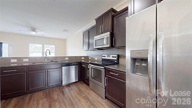 Photo - 2822 Hopeton Ct