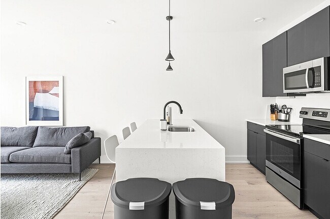 965 Frankford Kitchen - 965 Frankford