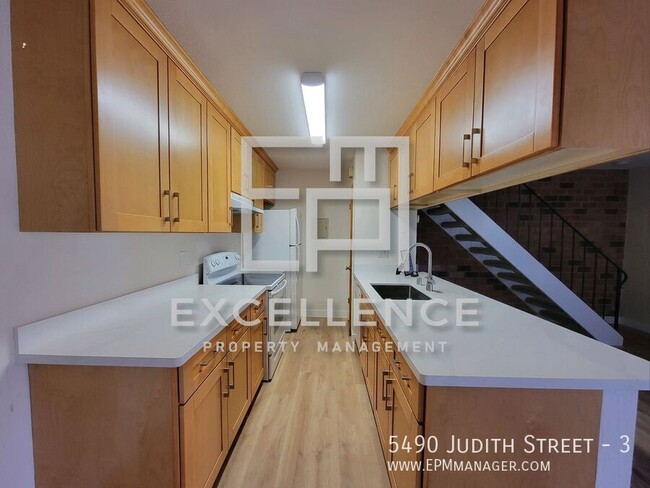 Photo - 5490 Judith St