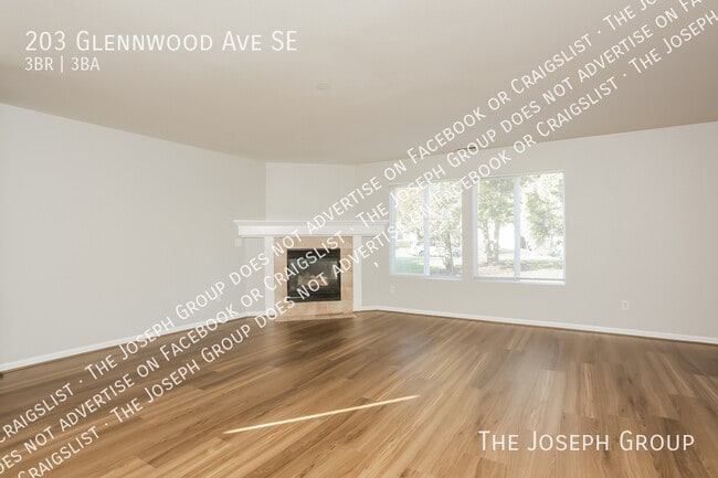 Photo - 203 Glennwood Ave SE