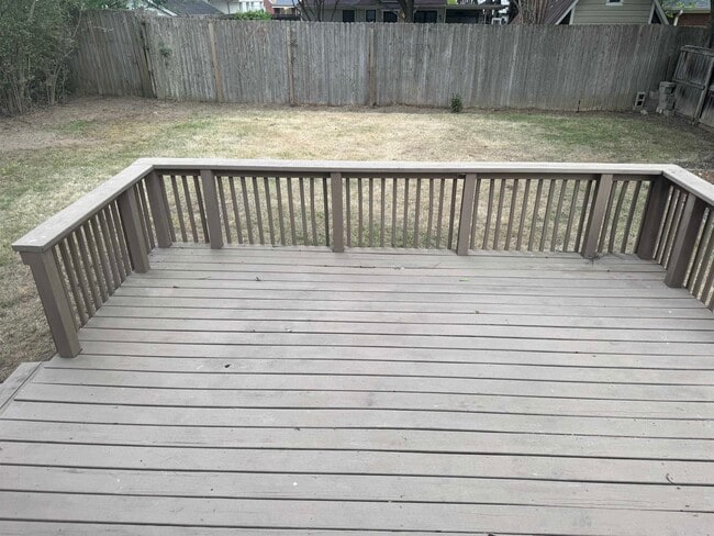 Photo - 193 Alexander St