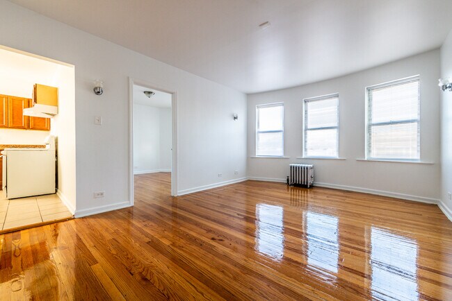 Photo - 8127 S Ellis Ave