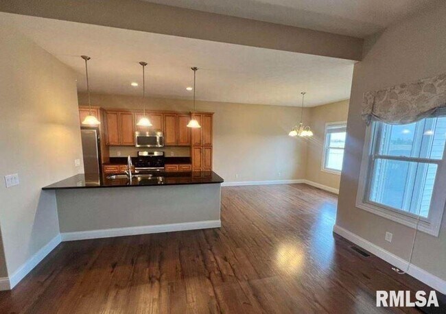 Photo - 2702 Johnathan Pl