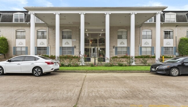 Photo - 2601 Bellefontaine Unidad C116