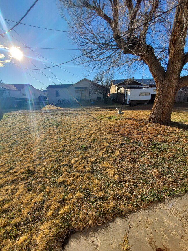 Photo - 103 Estireno St