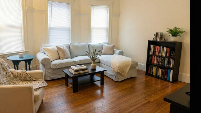 Photo - 44 Easton St Unit 3