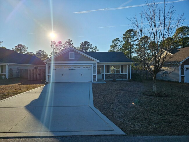 3 Bedroom, 2 bath home located in The Land... - 3 Bedroom, 2 bath home located in The Land...