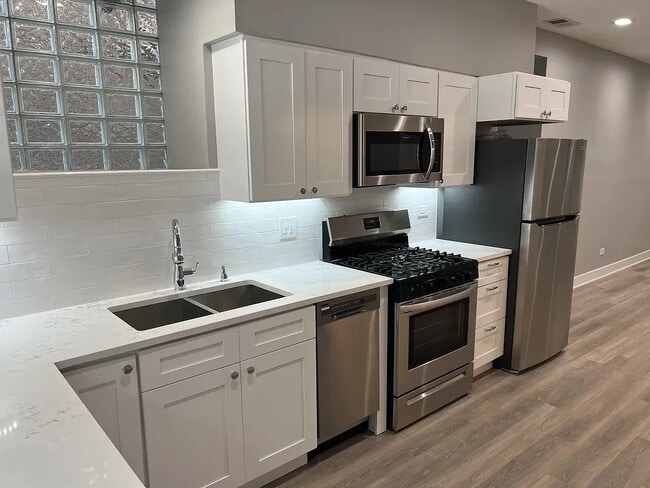 Photo - 1227 W Ohio St Unidad G