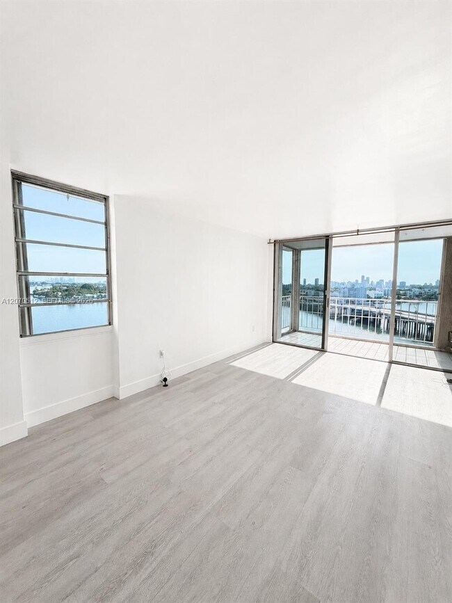 Photo - 1865 79th Street Causeway Unidad 12I