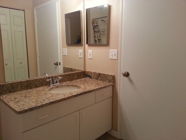 Photo - 5572 Metrowest Blvd Unit Apt 208