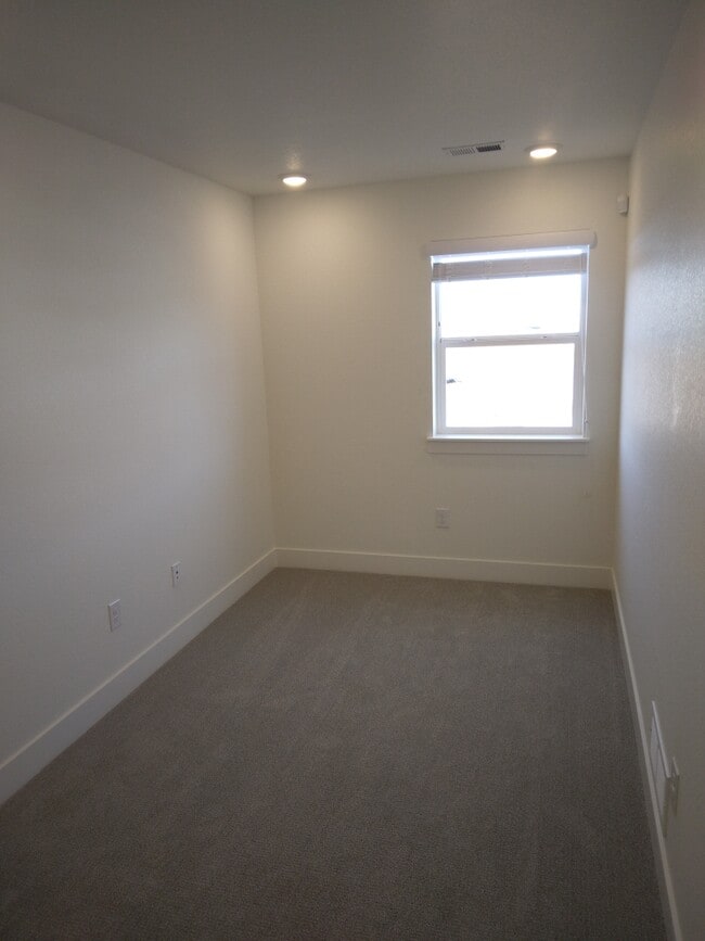 Photo - 1223 S Algonquian St