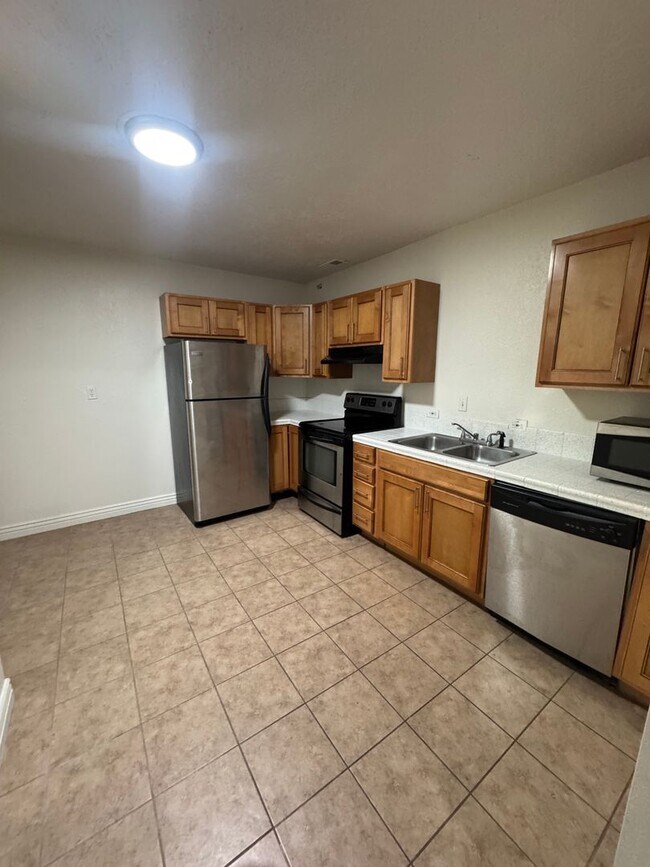 Photo - 128 Vidas Ave