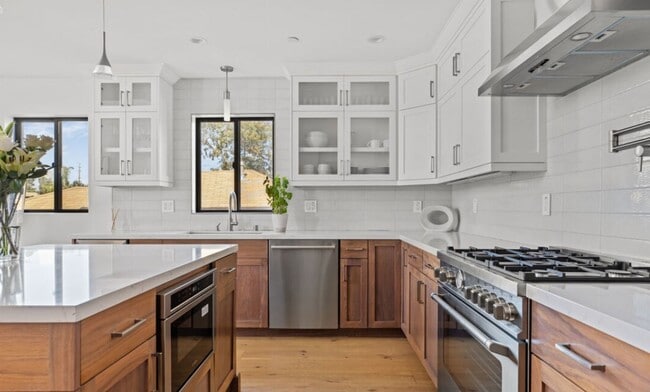 Photo - High-End Westside Rental on Washington Pl