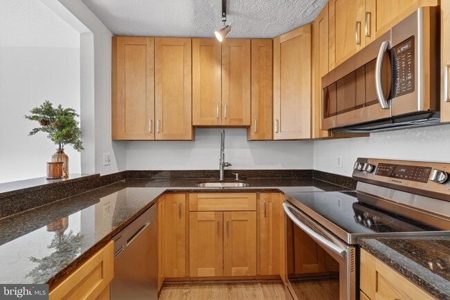 Photo - 9594 Inverary Ct