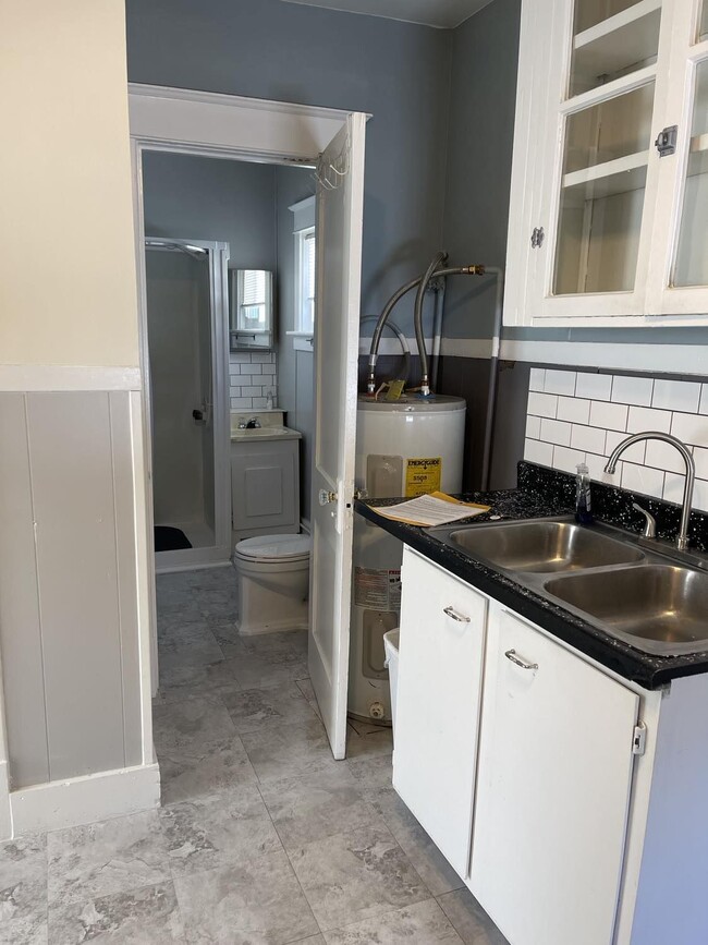 Photo - 81 Hagen Ave Unidad Garage Apt