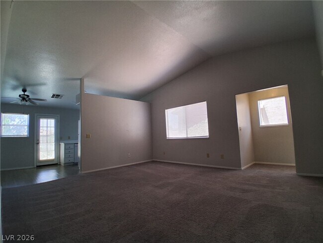 8009 Cetus Cir Unidad 201