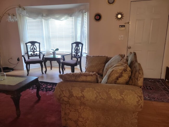 Photo - 305 Humble Rd Unidad ID1391421P