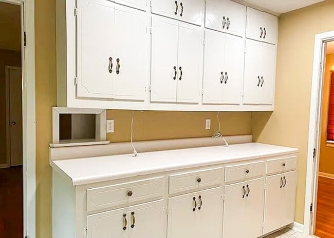 Photo - 3 Bed 2 Bath in Jville!