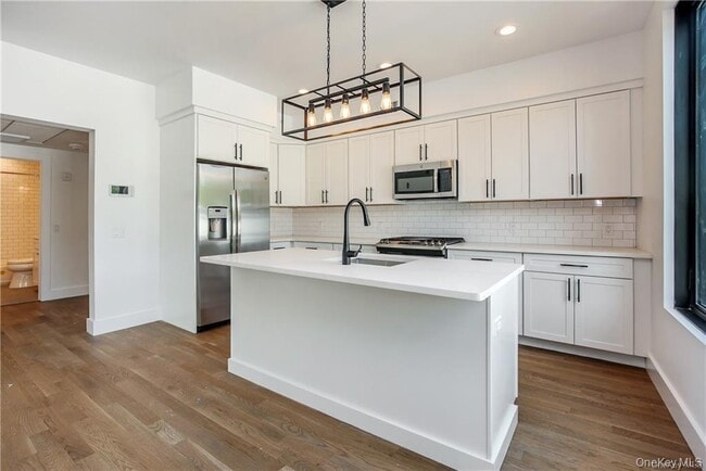 Photo - 708 Saw Mill River Rd Unit 2B