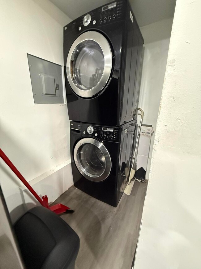 Photo - 168 NW 53rd St Unit 4