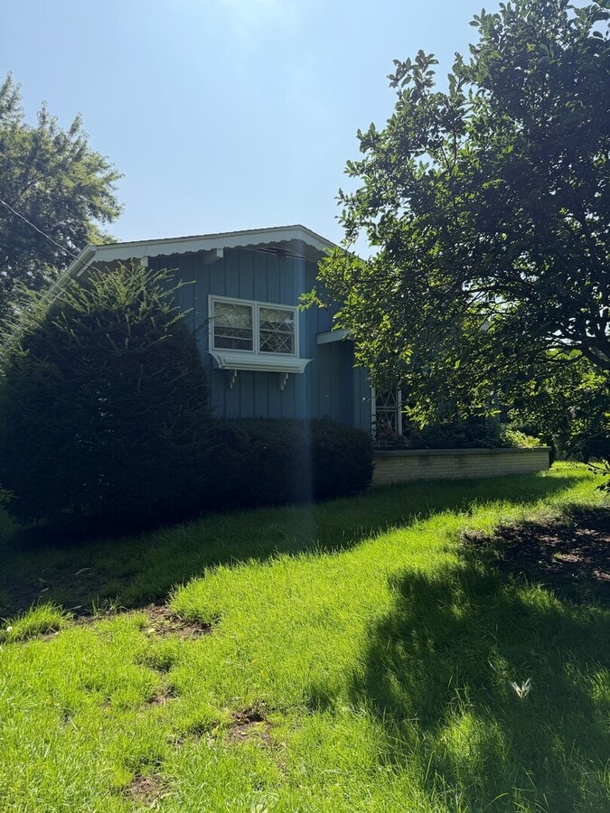 Photo - 531 N York Rd