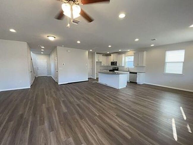 Photo - 233 Hauser Dr