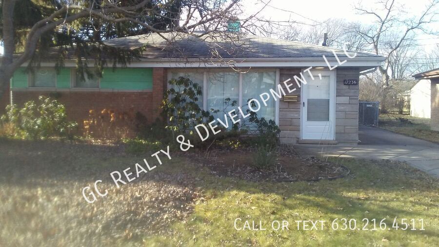 Photo - 17236 Roy St House
