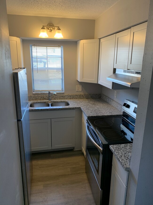 Photo - 1 Bed/1 Bath - Unit 206