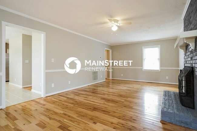 Photo - 3 Bedroom Pet-Friendly Home in Garner, NC with Main Street Renewal