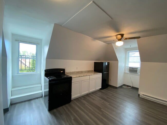 Photo - 130 S Bryant Ave Unit Apt 3