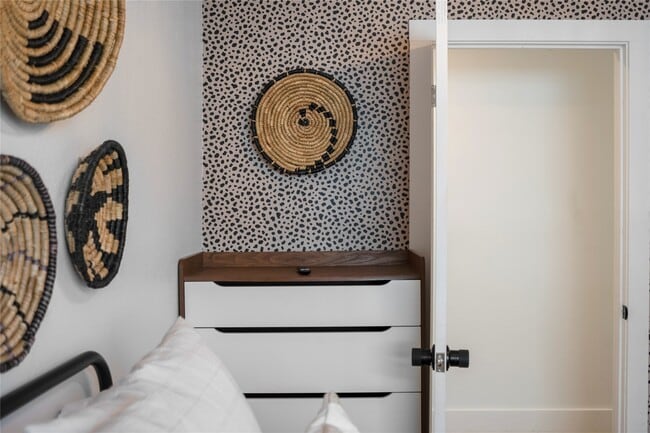 Photo - 9619 Chatfield St