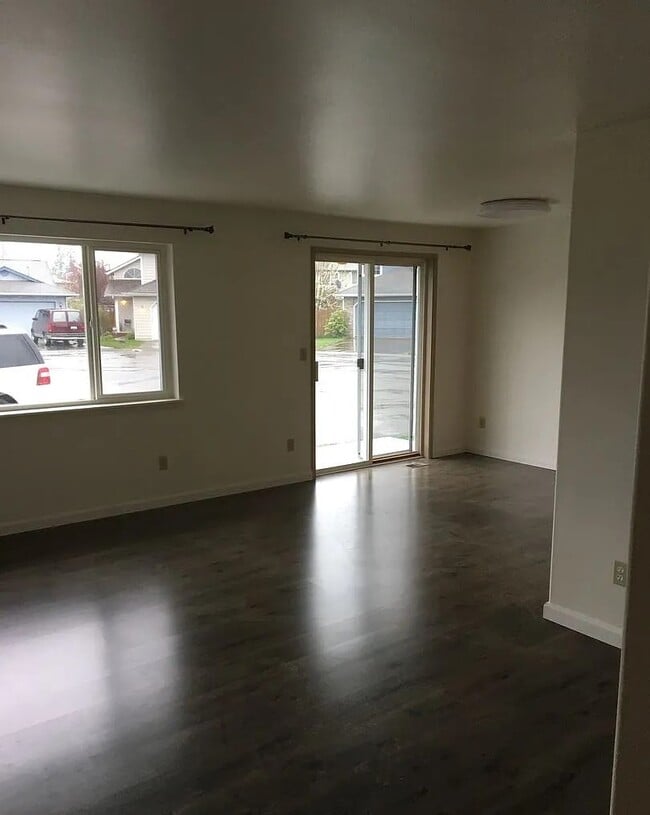 Photo - 2731 176th St NE