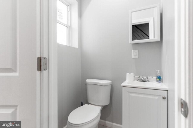 Photo - 2256 N Bouvier St