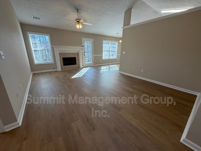 Photo - 25 Stephens Way