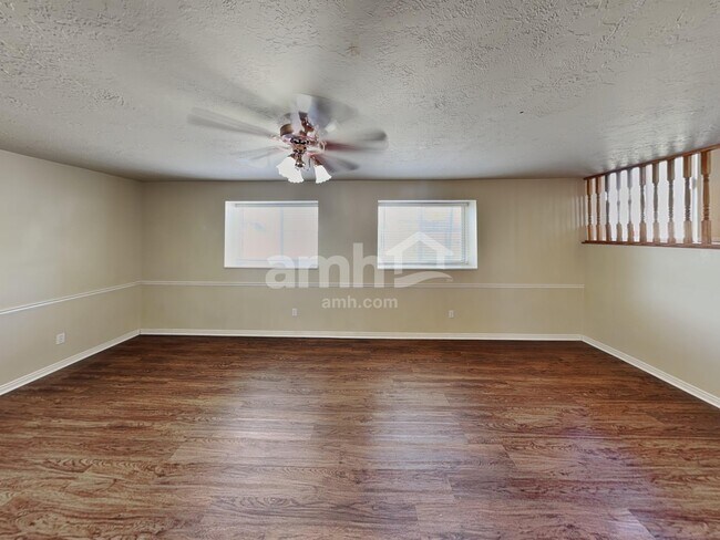 Photo - 360 W 1900 S