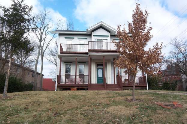 Photo - 832 Oak Street