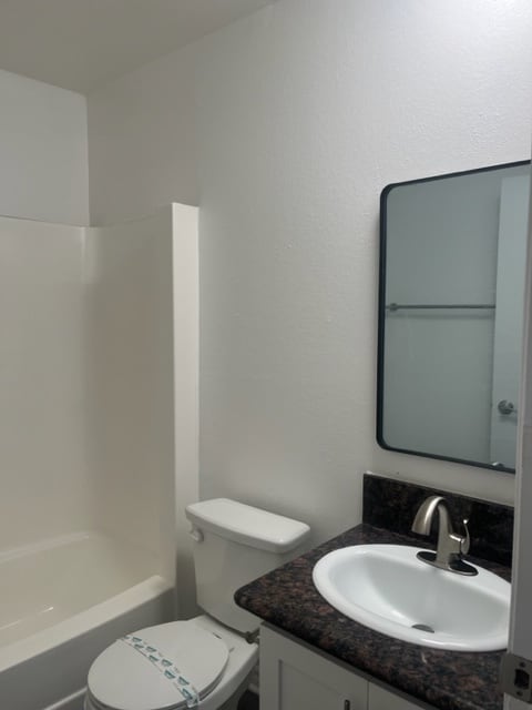 Photo - Balcom Park Apartments