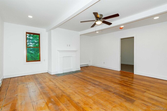 Photo - 681 NY-216 Unidad 1