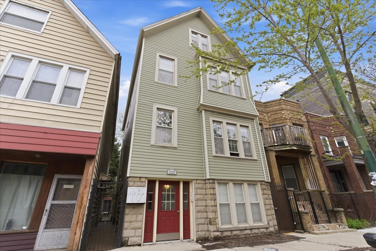 Photo - 3727 N Ashland Ave Unidad 1