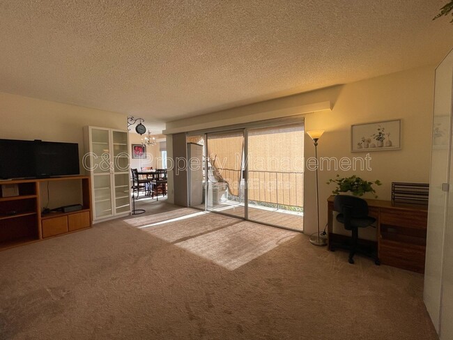 Photo - 294 Chambers St Unidad 52