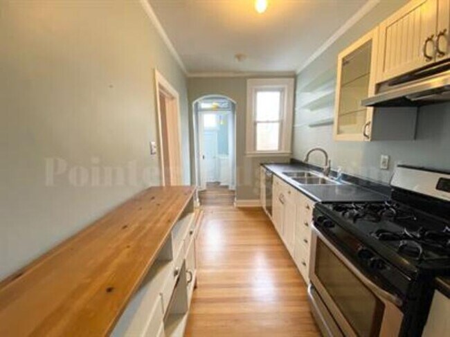 Photo - 1108 E 36th St