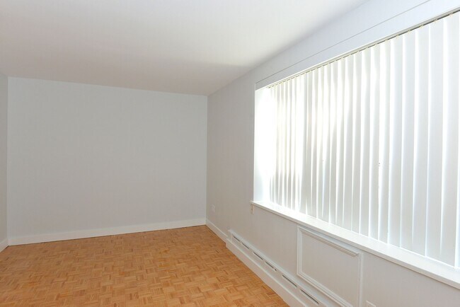 Photo - 263 Russell Hill Rd Unit 207