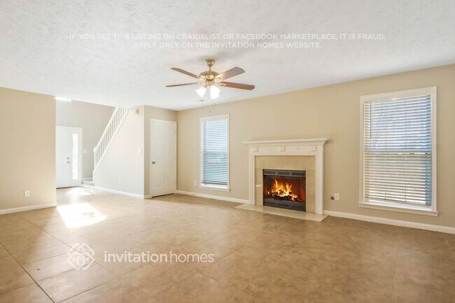 1915 Stoneoak Cir