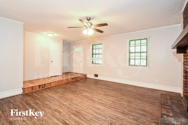 Photo - 3704 Newport Dr