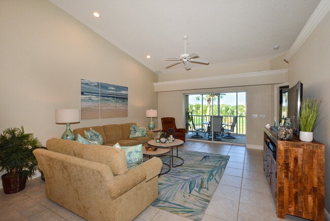 Building Photo - 9470 High Gate Dr Unit Stoneybrook Golf and Country Club